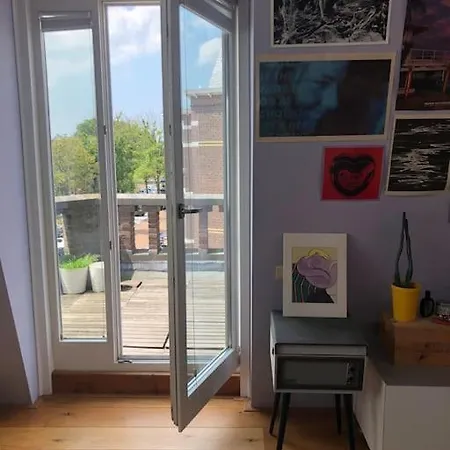 Stylish 3-bdrm Apt. W/ Terraces Next To The *