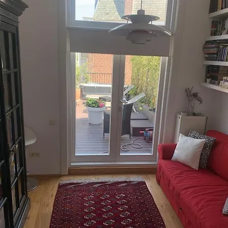 Stylish 3-bdrm Apt. W/ Terraces Next To The * Haga